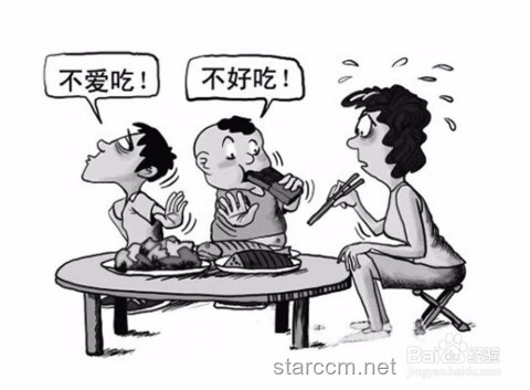 **开水烫碗的餐桌礼仪之争：一次误解引发的思考**
